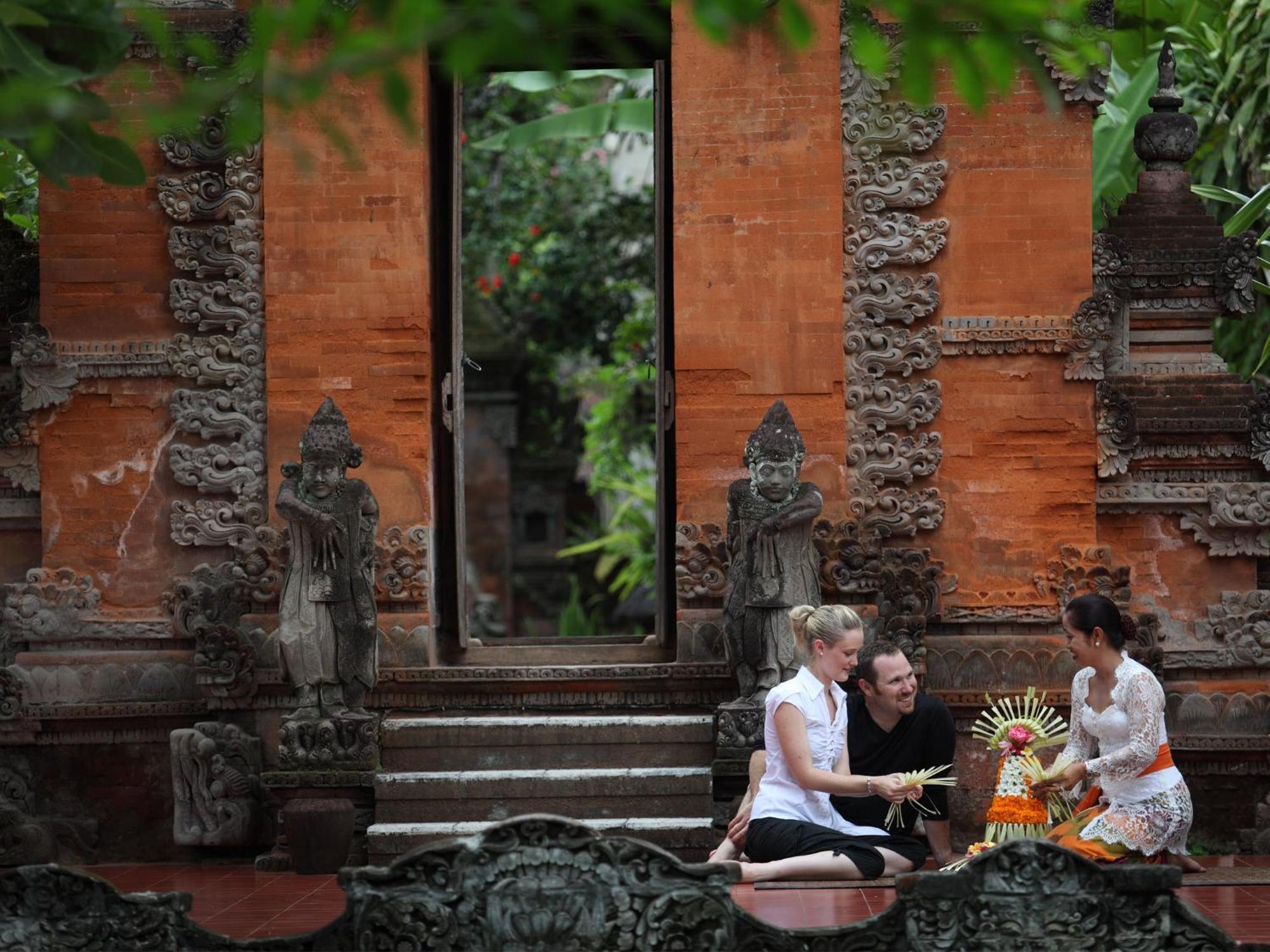Griya Santrian A Beach Resort And Spa Sanur Dış mekan fotoğraf